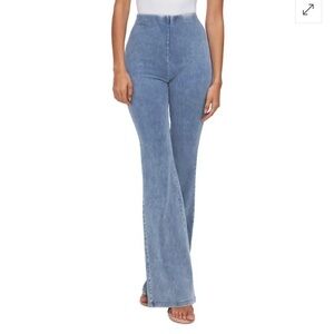 NET GOOD AMERICAN SOFT SCULPT PULL-ON FLARE JEANS | INDIGO556 - SMALL